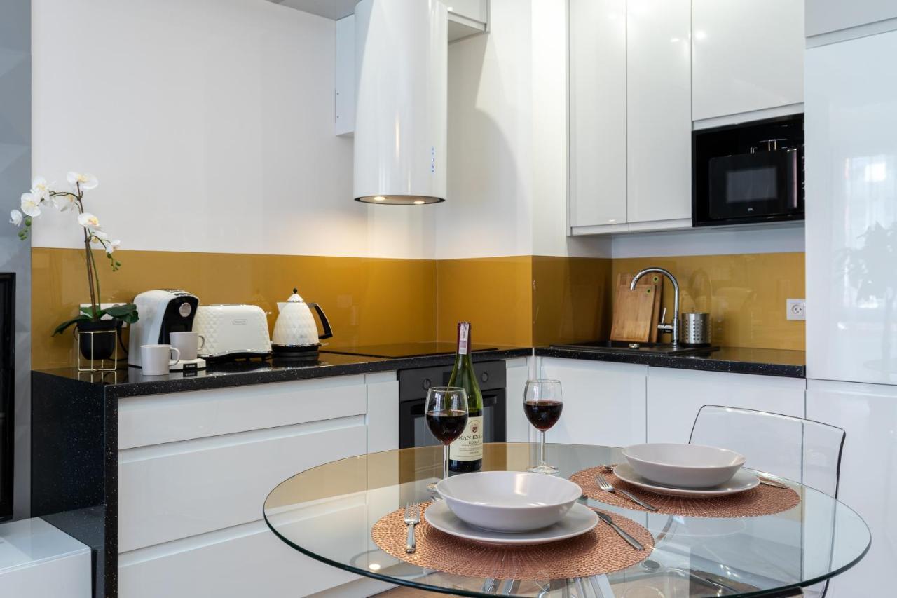 New Apartment, Private Patio Cracovia Esterno foto