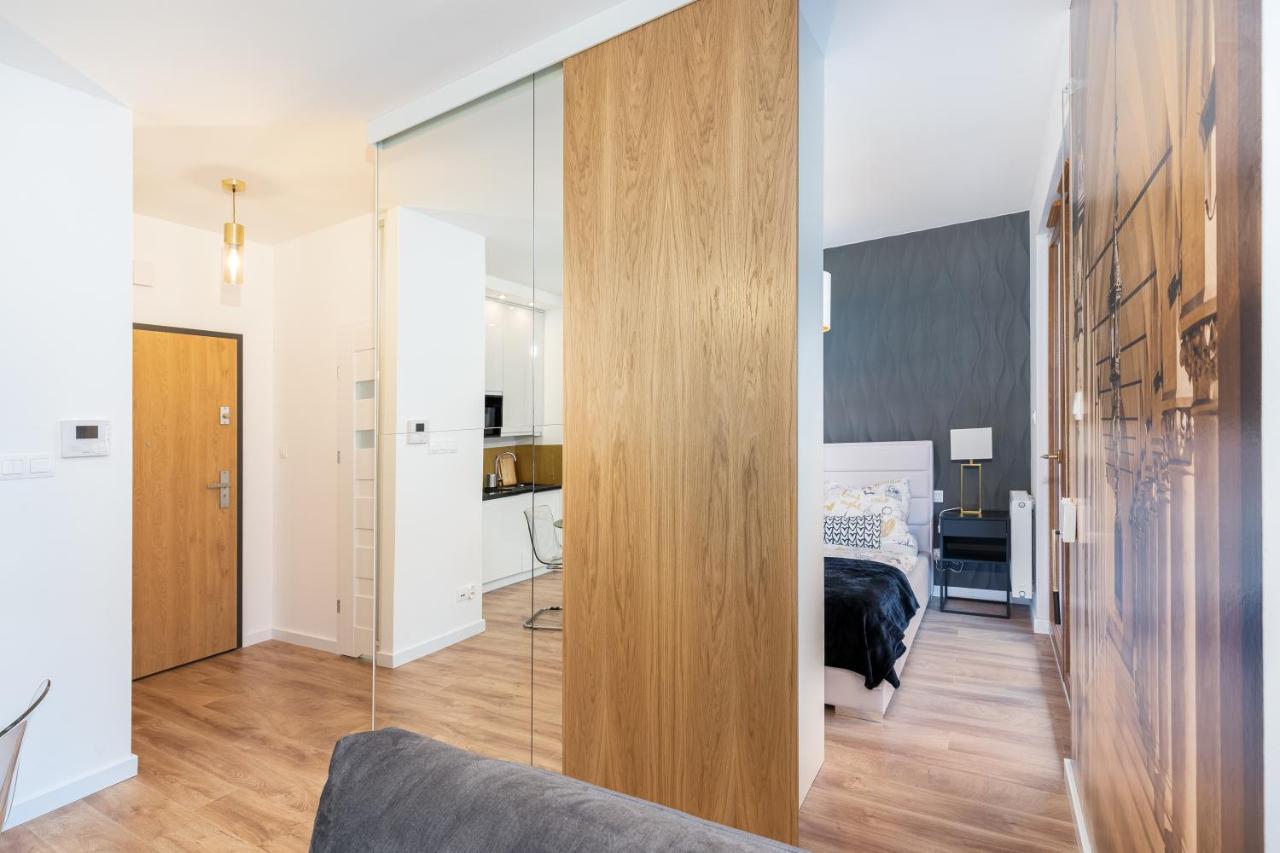 New Apartment, Private Patio Cracovia Esterno foto